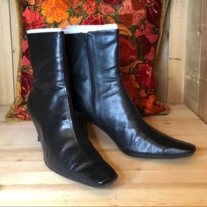 Nine West ~ Women’s Black Leather Boots ~ 9.5